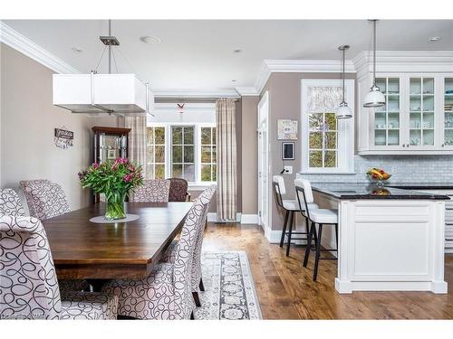 13-11 Bay Street E, Thornbury, ON - Indoor Photo Showing Dining Room