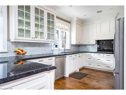 13-11 Bay Street E, Thornbury, ON - Indoor Photo Showing Kitchen With Upgraded Kitchen