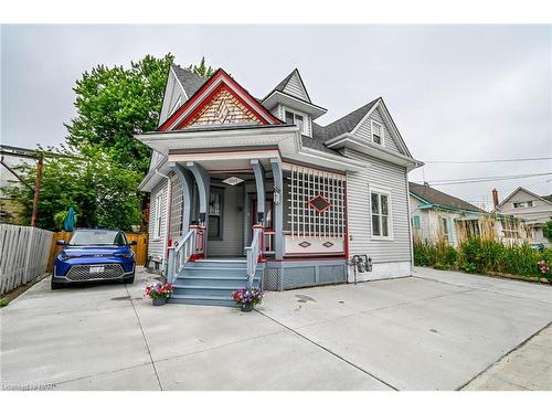 5047 Crysler Avenue, Niagara Falls, ON - Outdoor With Facade