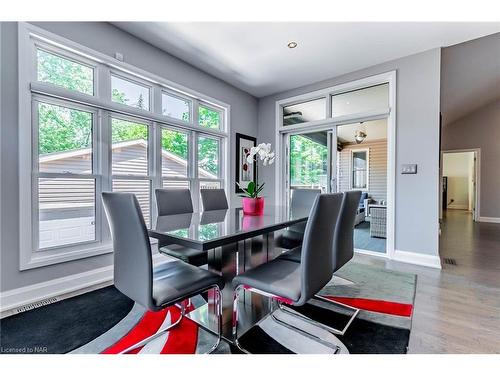 5031 River Road, Niagara Falls, ON - Indoor Photo Showing Dining Room