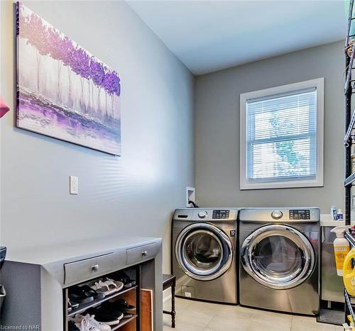 5031 River Road, Niagara Falls, ON - Indoor Photo Showing Laundry Room