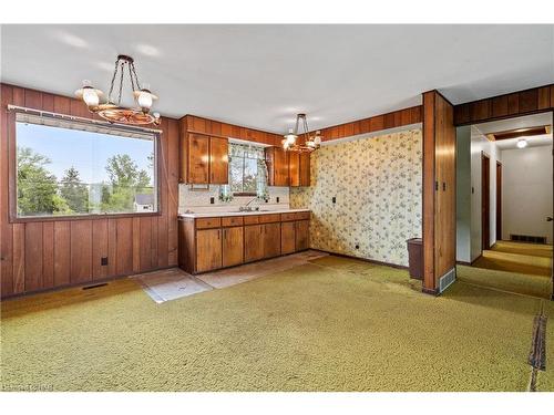 13041 Lakeshore Road, Wainfleet, ON - Indoor Photo Showing Kitchen