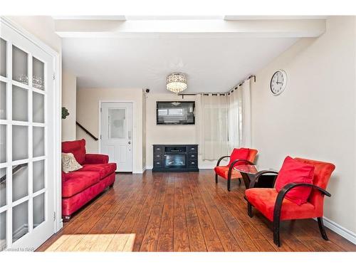 752 Four Mile Creek Road, Niagara-On-The-Lake, ON - Indoor Photo Showing Other Room With Fireplace