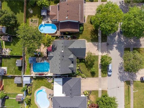 6736 Buckingham Drive, Niagara Falls, ON - Outdoor With Above Ground Pool With Deck Patio Veranda With View