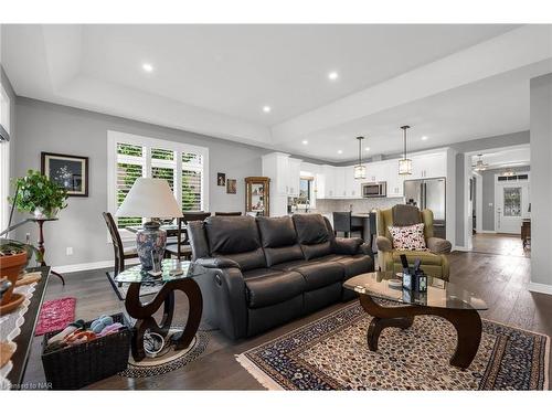 31 Secord Street, Thorold, ON - Indoor Photo Showing Living Room