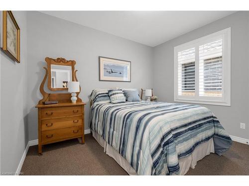 31 Secord Street, Thorold, ON - Indoor Photo Showing Bedroom