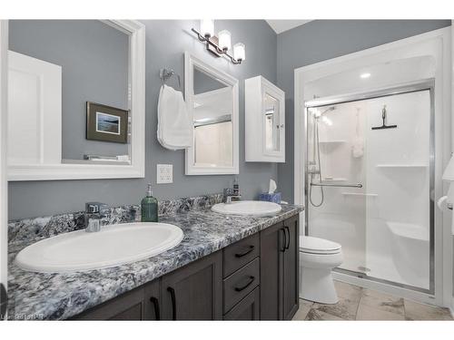 31 Secord Street, Thorold, ON - Indoor Photo Showing Bathroom