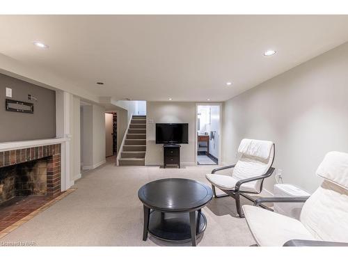 96 South Drive, St. Catharines, ON - Indoor Photo Showing Living Room With Fireplace