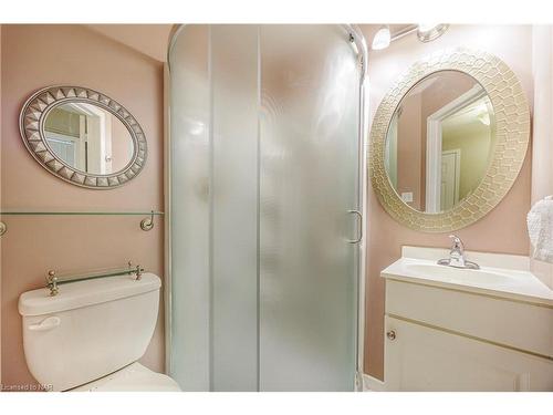 150 Dorothy Street, St. Catharines, ON - Indoor Photo Showing Bathroom