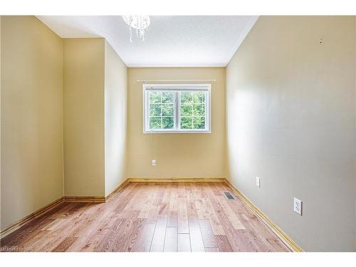 150 Dorothy Street, St. Catharines, ON - Indoor Photo Showing Other Room