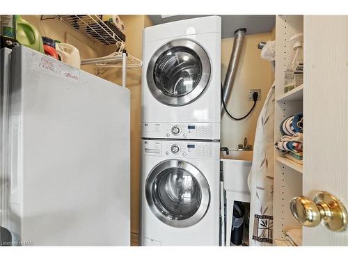 506-3 Towering Heights Boulevard, St. Catharines, ON - Indoor Photo Showing Laundry Room