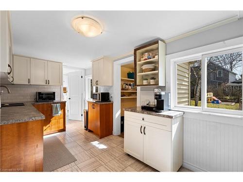 62 Louisa Street, St. Catharines, ON - Indoor Photo Showing Kitchen With Double Sink