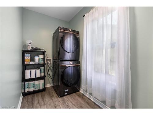 62 Louisa Street, St. Catharines, ON - Indoor Photo Showing Laundry Room
