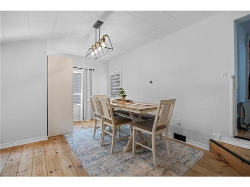 62 Louisa Street, St. Catharines, ON - Indoor Photo Showing Dining Room