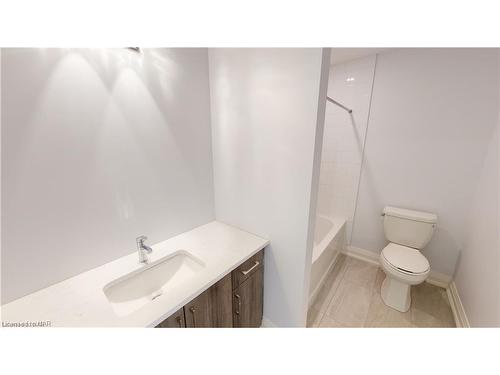 3 Aspen Common, St. Catharines, ON - Indoor Photo Showing Bathroom