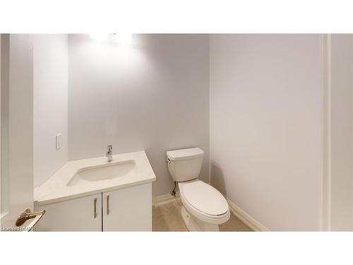 3 Aspen Common, St. Catharines, ON - Indoor Photo Showing Bathroom