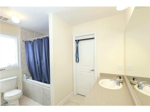 11 Cirillo Street, Brampton, ON - Indoor Photo Showing Bathroom