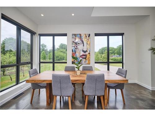 1508 Gregory Road, St. Catharines, ON - Indoor Photo Showing Dining Room