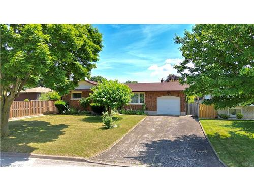 24 Shade Tree Crescent, St. Catharines, ON - Outdoor