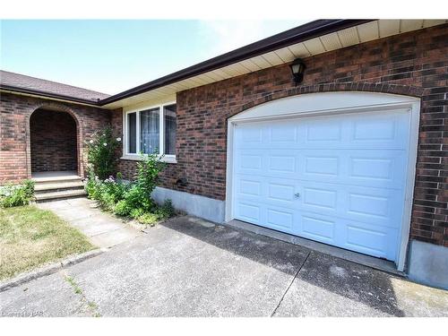 24 Shade Tree Crescent, St. Catharines, ON - Outdoor