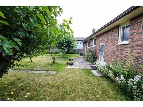 24 Shade Tree Crescent, St. Catharines, ON - Outdoor