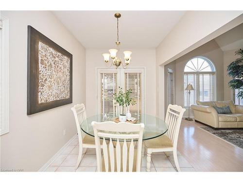 39 Westland Street, St. Catharines, ON - Indoor Photo Showing Dining Room