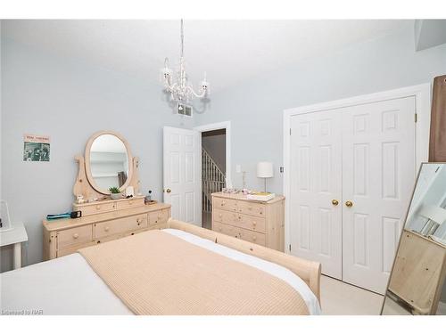 39 Westland Street, St. Catharines, ON - Indoor Photo Showing Bedroom