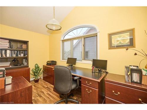 39 Westland Street, St. Catharines, ON - Indoor Photo Showing Office