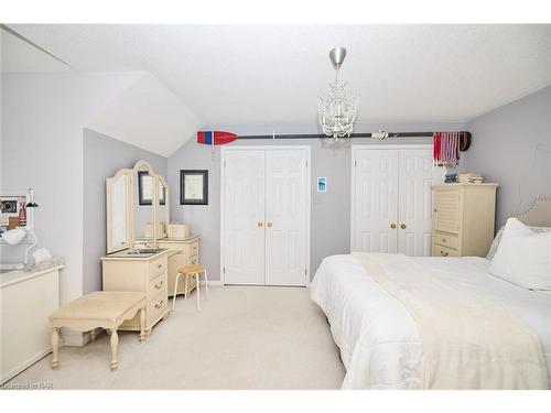 39 Westland Street, St. Catharines, ON - Indoor Photo Showing Bedroom