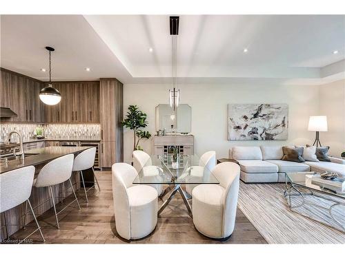 5-7276 Optimist Lane Lane, Niagara Falls, ON - Indoor Photo Showing Living Room