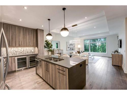 5-7276 Optimist Lane Lane, Niagara Falls, ON - Indoor Photo Showing Kitchen With Double Sink With Upgraded Kitchen