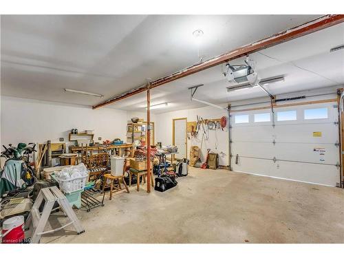 29 Dundas Crescent, St. Catharines, ON - Indoor Photo Showing Garage