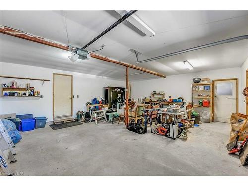 29 Dundas Crescent, St. Catharines, ON - Indoor Photo Showing Garage