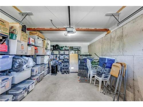 29 Dundas Crescent, St. Catharines, ON - Indoor Photo Showing Garage