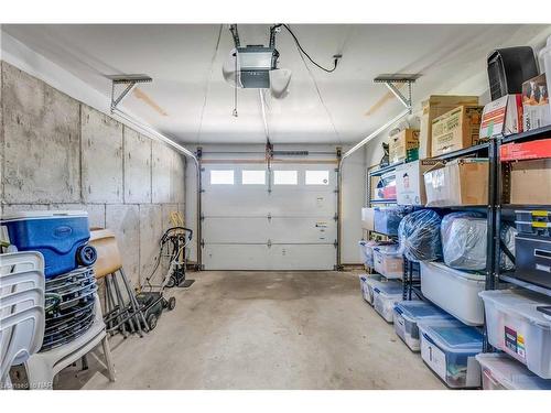 29 Dundas Crescent, St. Catharines, ON - Indoor Photo Showing Garage