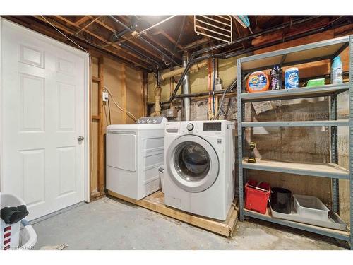 7988 Watson Street, Niagara Falls, ON - Indoor Photo Showing Laundry Room
