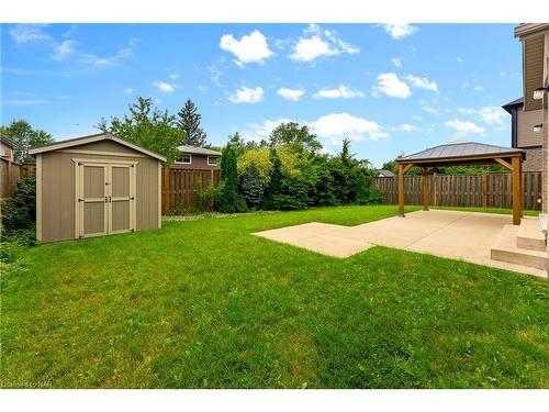 689 Brian Street, Fort Erie, ON - Outdoor With Backyard