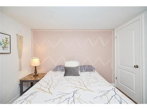 31953 Church Street, Wainfleet, ON - Indoor Photo Showing Bedroom