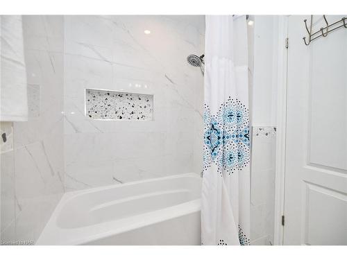 31953 Church Street, Wainfleet, ON - Indoor Photo Showing Bathroom