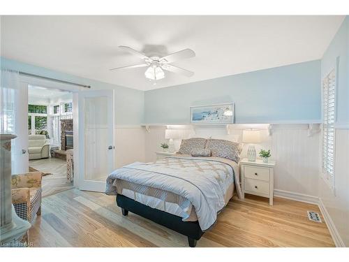 294 Prospect Point Road S, Ridgeway, ON - Indoor Photo Showing Bedroom