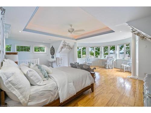 294 Prospect Point Road S, Ridgeway, ON - Indoor Photo Showing Bedroom