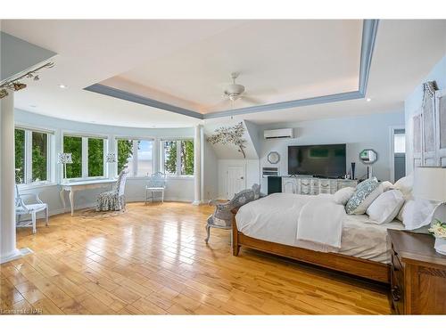 294 Prospect Point Road S, Ridgeway, ON - Indoor Photo Showing Bedroom