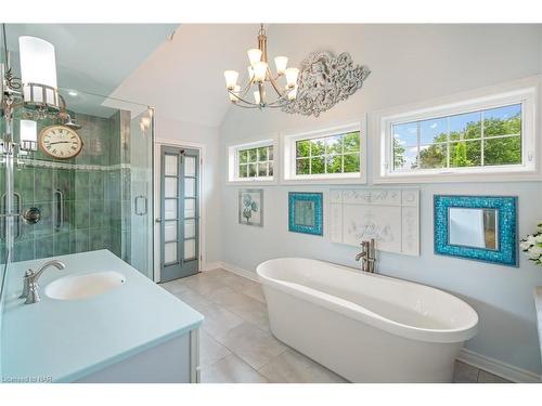 294 Prospect Point Road S, Ridgeway, ON - Indoor Photo Showing Bathroom