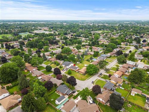 3533 Gainsborough Avenue, Niagara Falls, ON - Outdoor With View