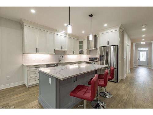 677 Stanley Street, Port Colborne, ON - Indoor Photo Showing Kitchen With Upgraded Kitchen