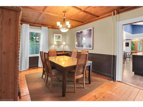 28 Johnson Street, Niagara-On-The-Lake, ON - Indoor Photo Showing Dining Room