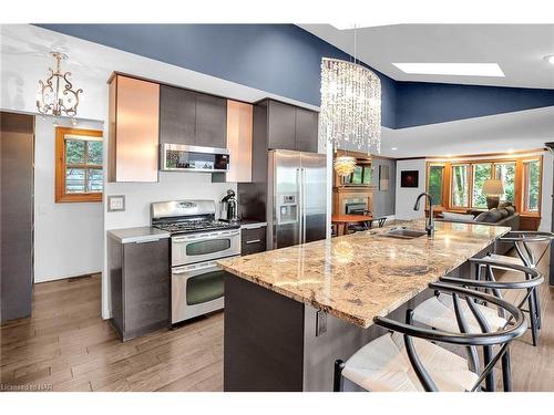 28 Johnson Street, Niagara-On-The-Lake, ON - Indoor Photo Showing Kitchen