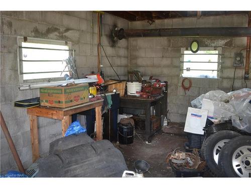 519 Buffalo Road, Fort Erie, ON - Indoor Photo Showing Garage