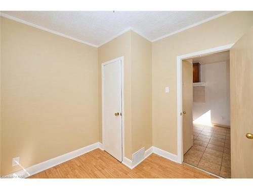 6602 Barker Street, Niagara Falls, ON - Indoor Photo Showing Other Room