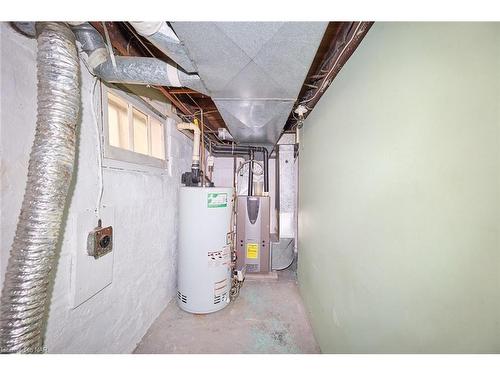 6602 Barker Street, Niagara Falls, ON - Indoor Photo Showing Basement